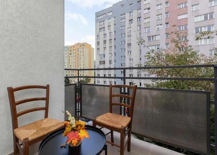 Apartman Bielany With Office Near Metro Station By Renters